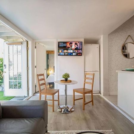 King Garden Suite/20 Mins To Dwntwn Vancouvr/Petok North Vancouver Eksteriør billede